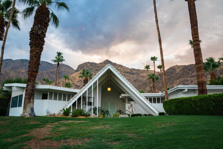 DIY Mid-Century Modern Palm Springs Tour (& Celebrity Homes in Palm Springs)